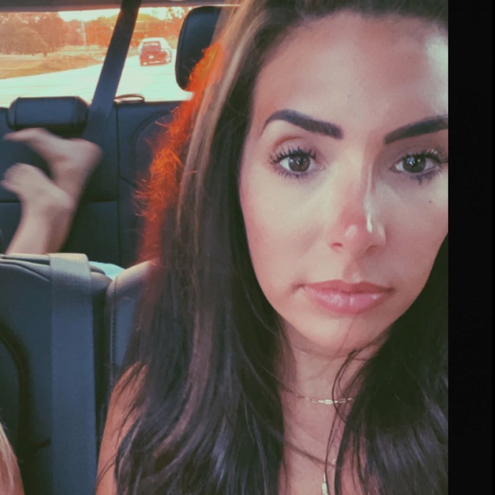 Meet your Posher, Dana